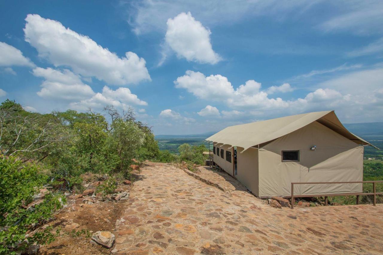 Idwala Le Ingwe Lodge Hekpoort Bagian luar foto
