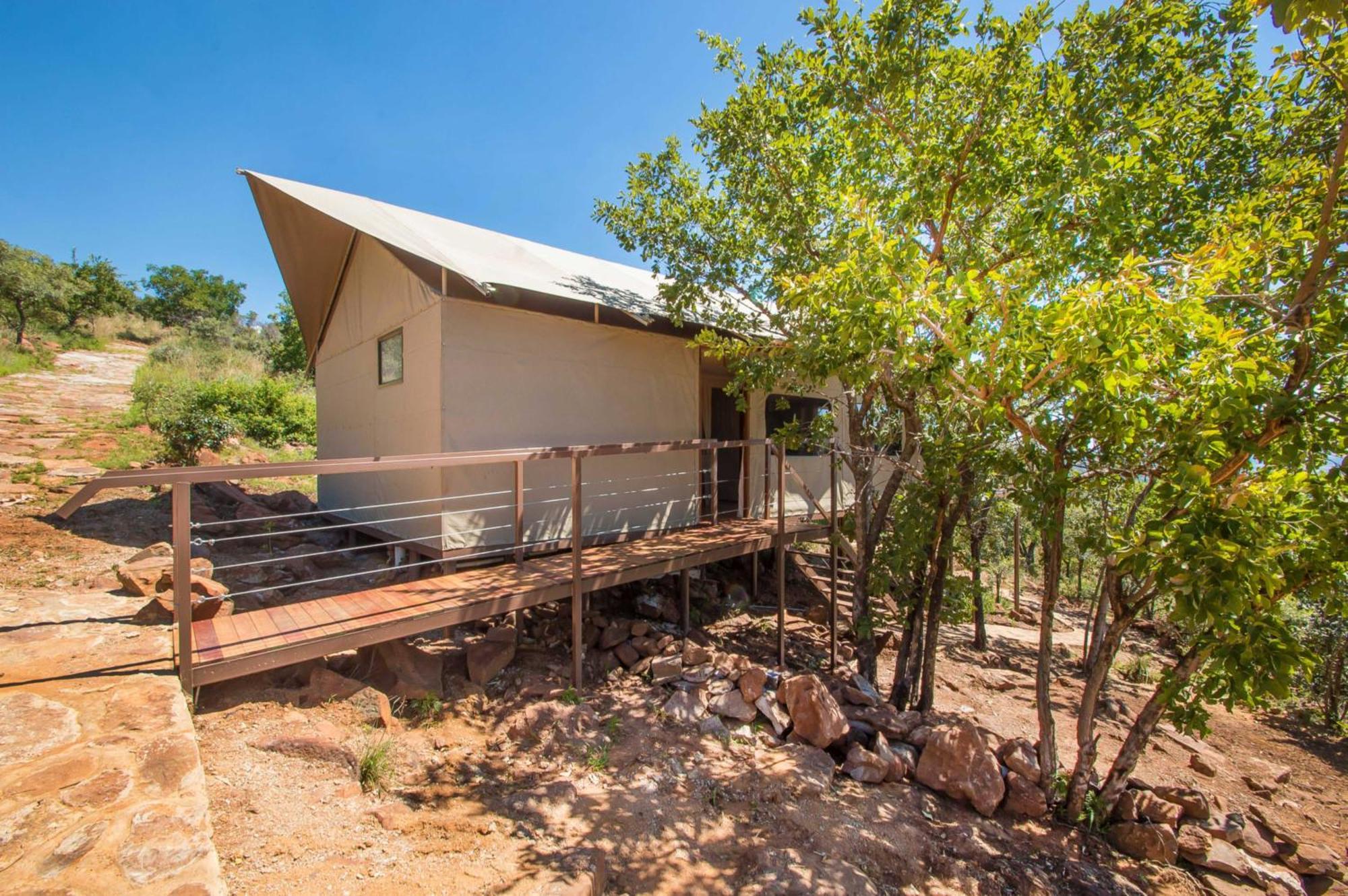 Idwala Le Ingwe Lodge Hekpoort Bagian luar foto