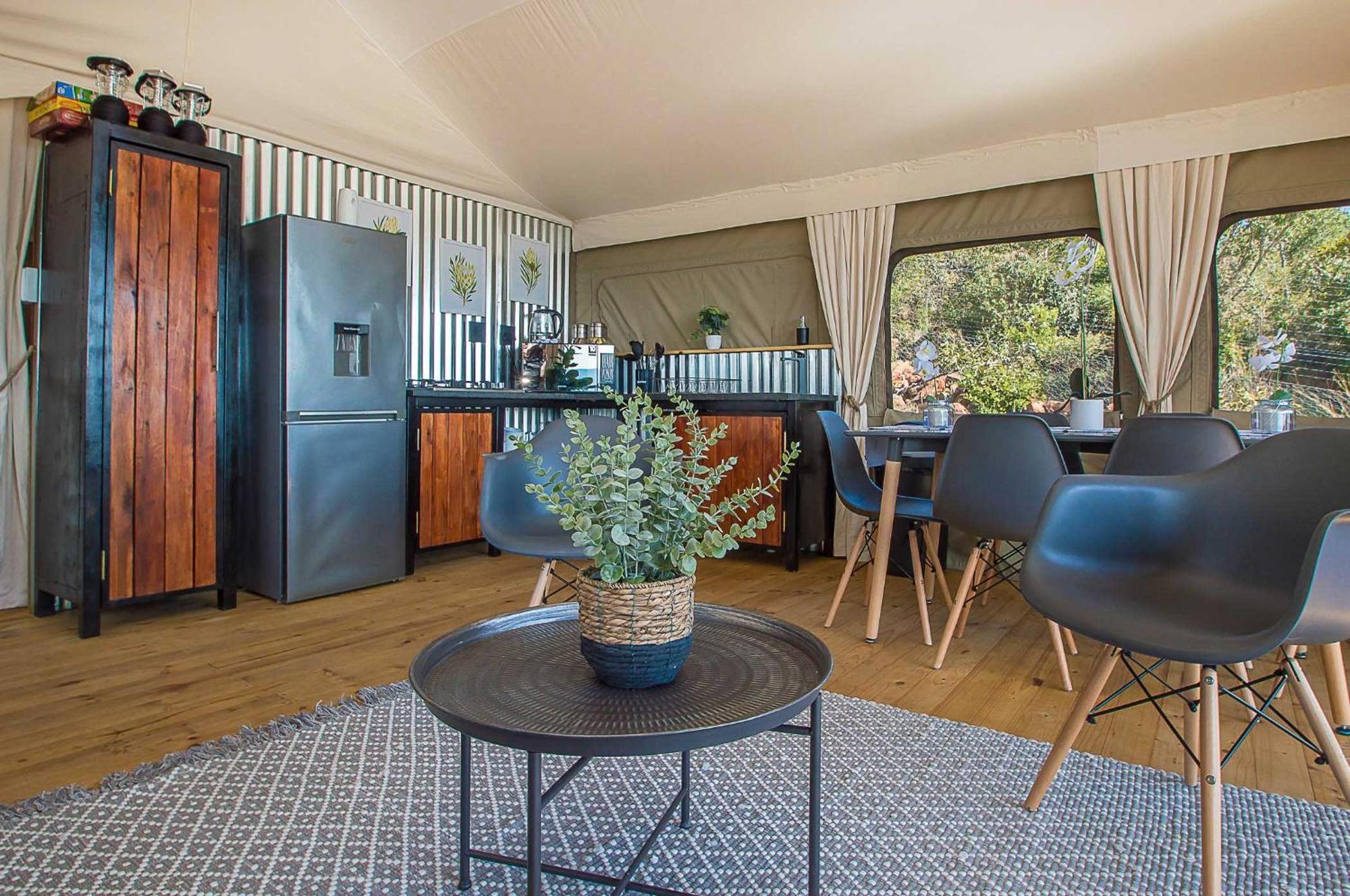 Idwala Le Ingwe Lodge Hekpoort Bagian luar foto