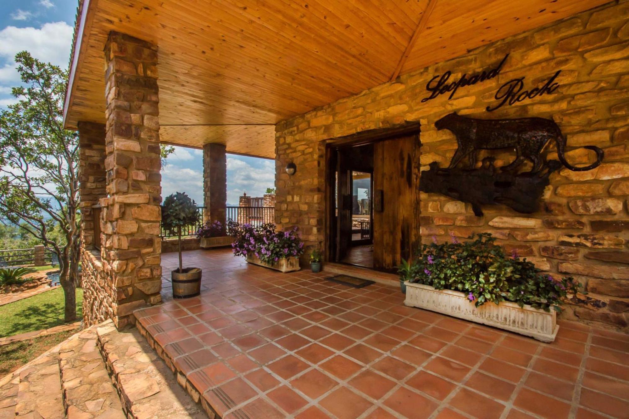 Idwala Le Ingwe Lodge Hekpoort Bagian luar foto